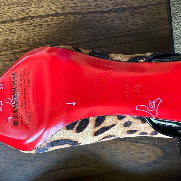 Christian Louboutin Leopard Fur and Patent Leather Heels - Picture 5 of 9